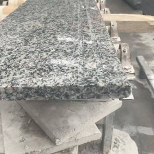 娄底芝麻白楼梯踏步 芙蓉白